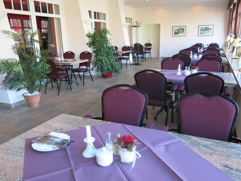 Hotel Hafen Hitzacker - Elbe ภายนอก รูปภาพ