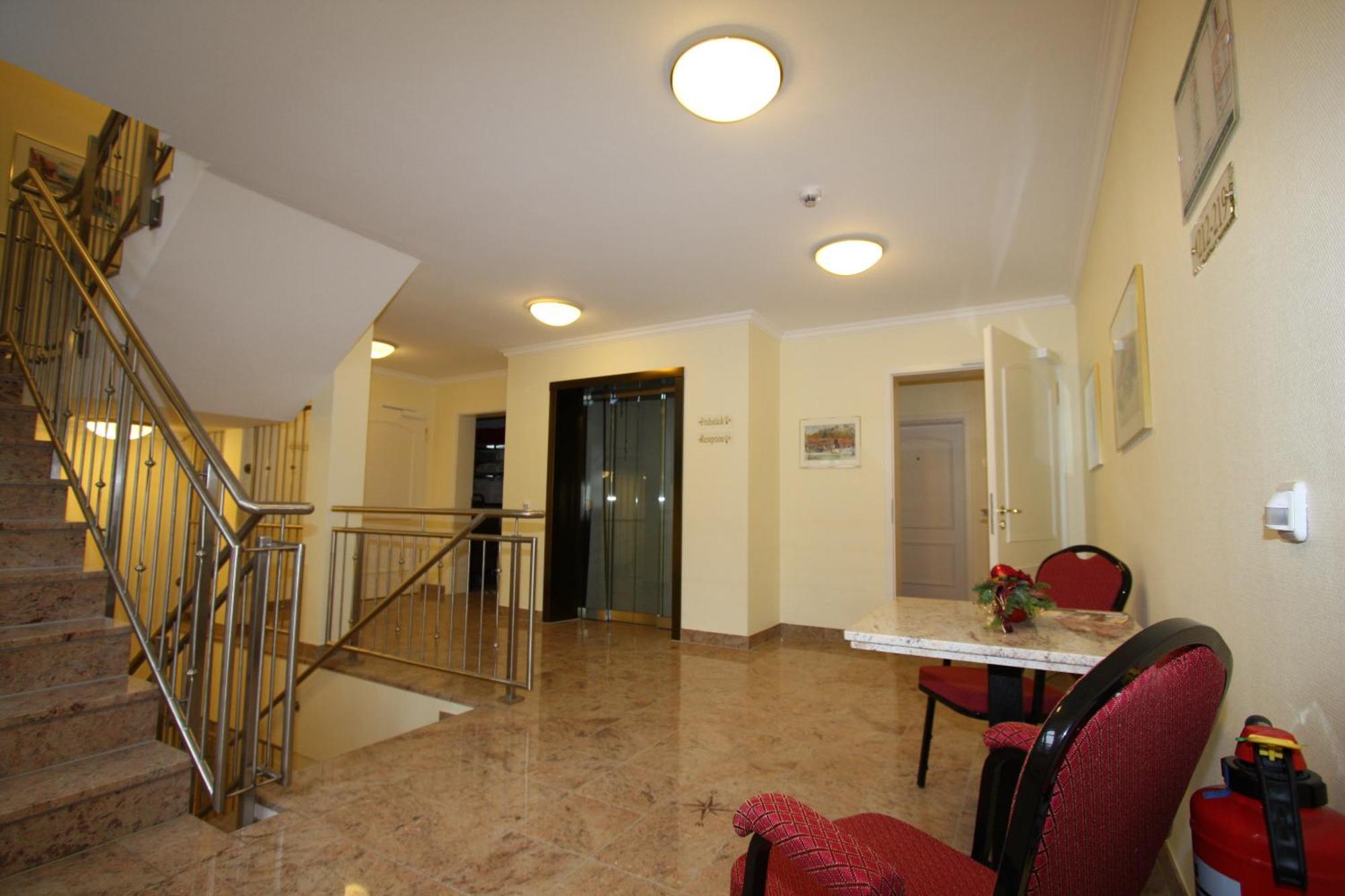 Hotel Hafen Hitzacker - Elbe ภายนอก รูปภาพ