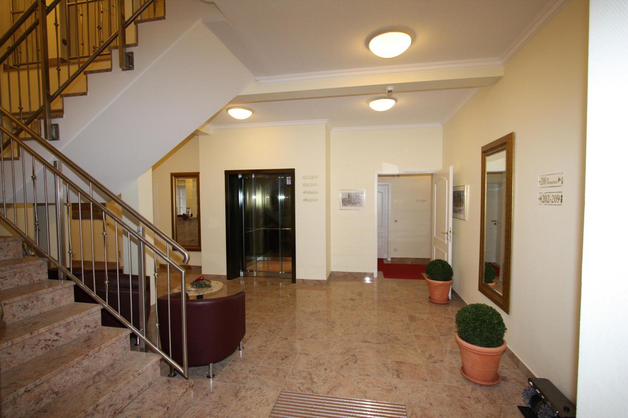 Hotel Hafen Hitzacker - Elbe ภายนอก รูปภาพ