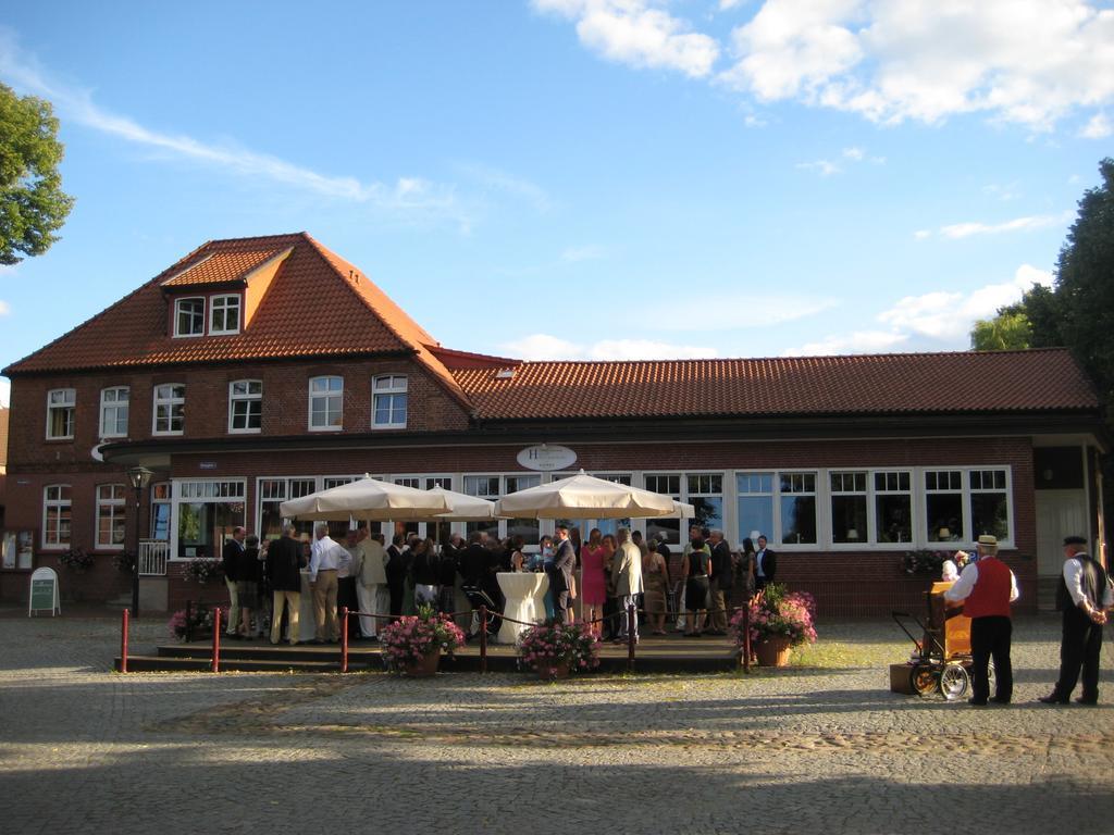 Hotel Hafen Hitzacker - Elbe ภายนอก รูปภาพ