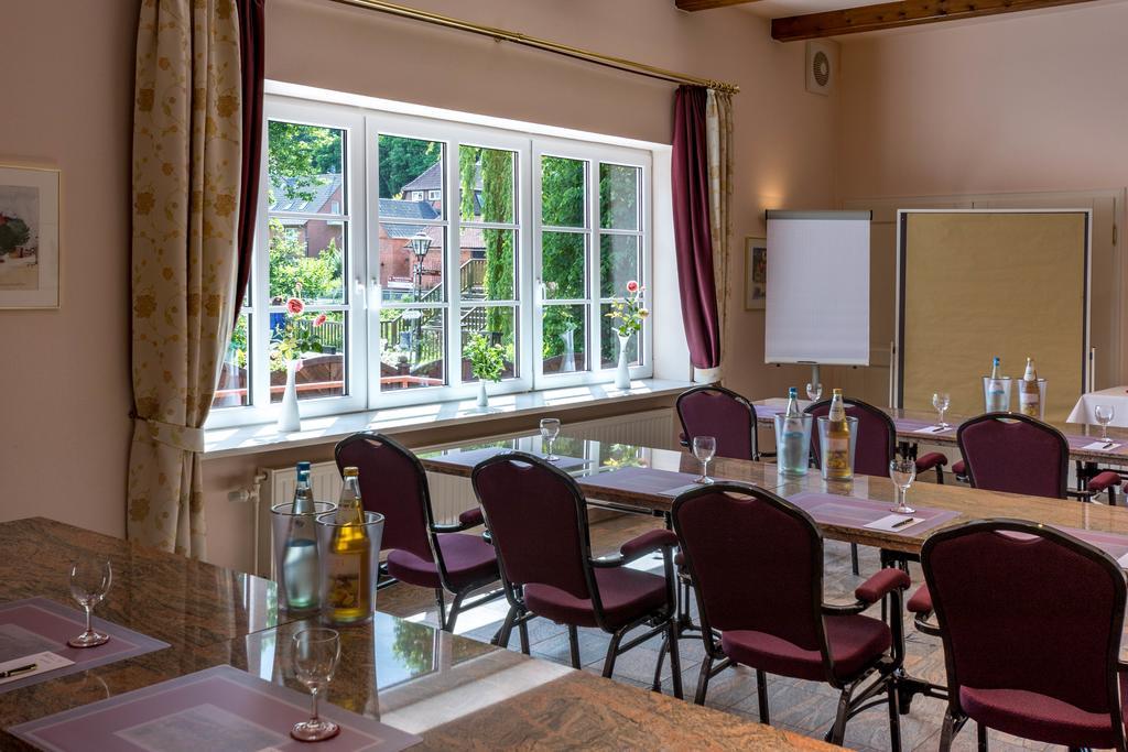 Hotel Hafen Hitzacker - Elbe ภายนอก รูปภาพ