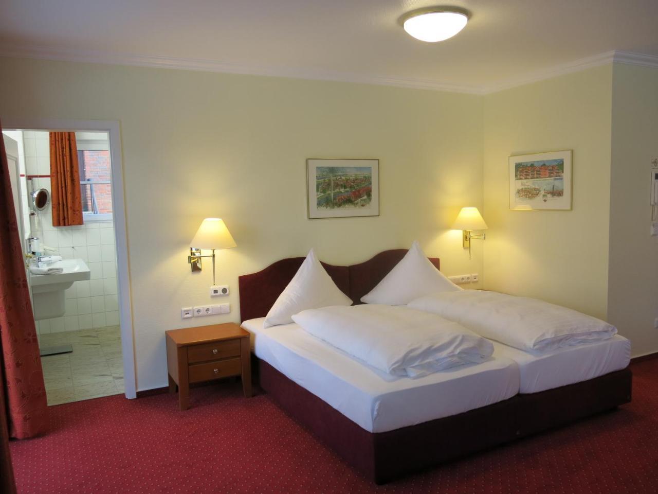 Hotel Hafen Hitzacker - Elbe ภายนอก รูปภาพ