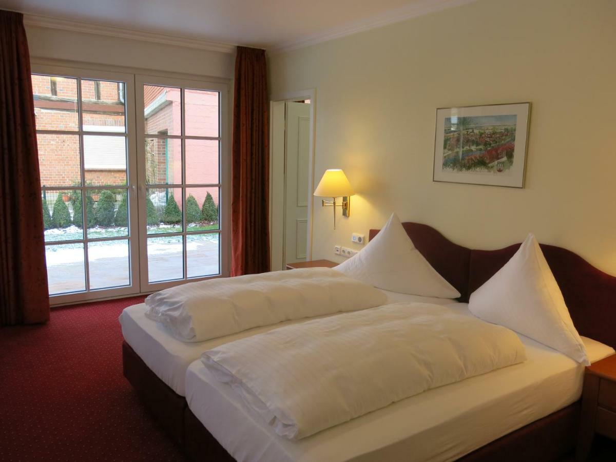 Hotel Hafen Hitzacker - Elbe ภายนอก รูปภาพ